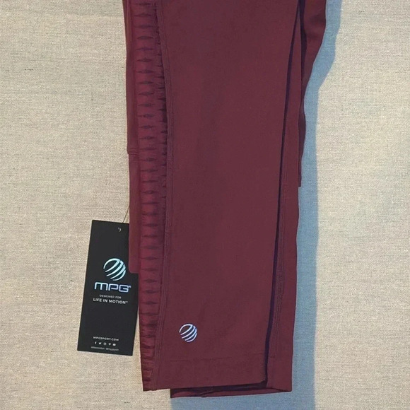 Women's MPG Life in Motion Eventide High Waisted Capri Leggings‎ XS Fig NWT - Picture 5 of 7
